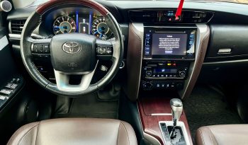 Toyota Hilux SW4 SRX 4×4 [2016] cheio