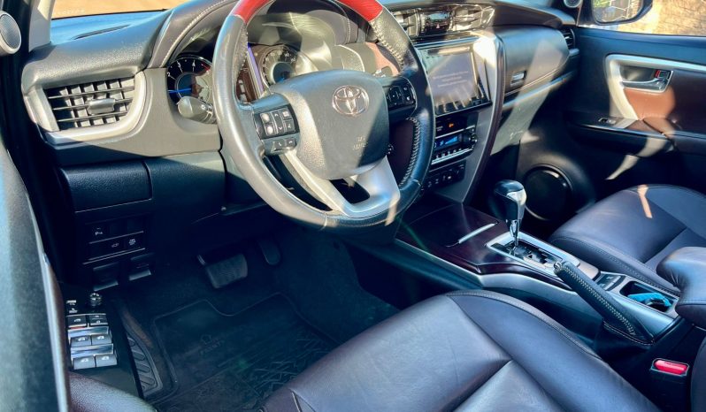 Toyota Hilux SW4 SRX 4×4 [2016] cheio