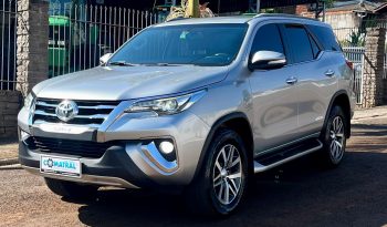 Toyota Hilux SW4 SRX 4×4 [2017] cheio