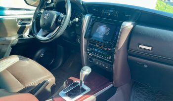 Toyota Hilux SW4 SRX 4×4 [2017] cheio